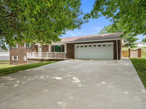 76 Debbie Dr, Gallipolis, OH 45631