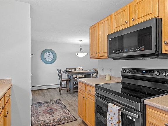 4th image of 44 Constitution Dr #43