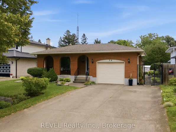 36 Ramsey St, Saint Catharines, ON L2N 2K1