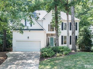 402 Highlands Lake Dr, Cary, NC 27518