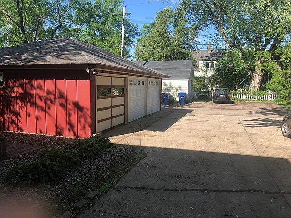 3rd image of 1220 10th Ave N #2