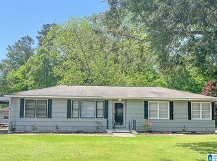 1816 Moncrief Rd, Gardendale, AL 35071