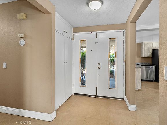 5th image of 8631 Holly St