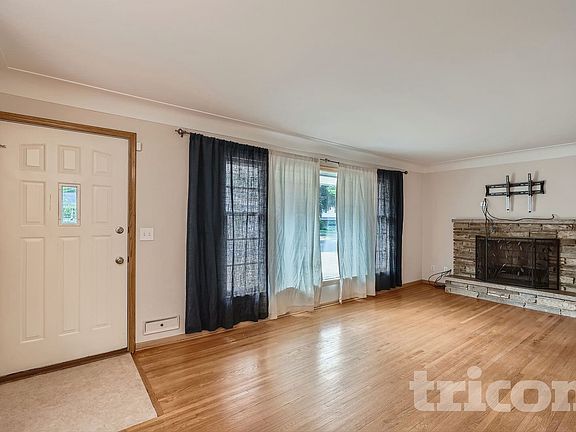 4th image of 6233 11th Ave S
