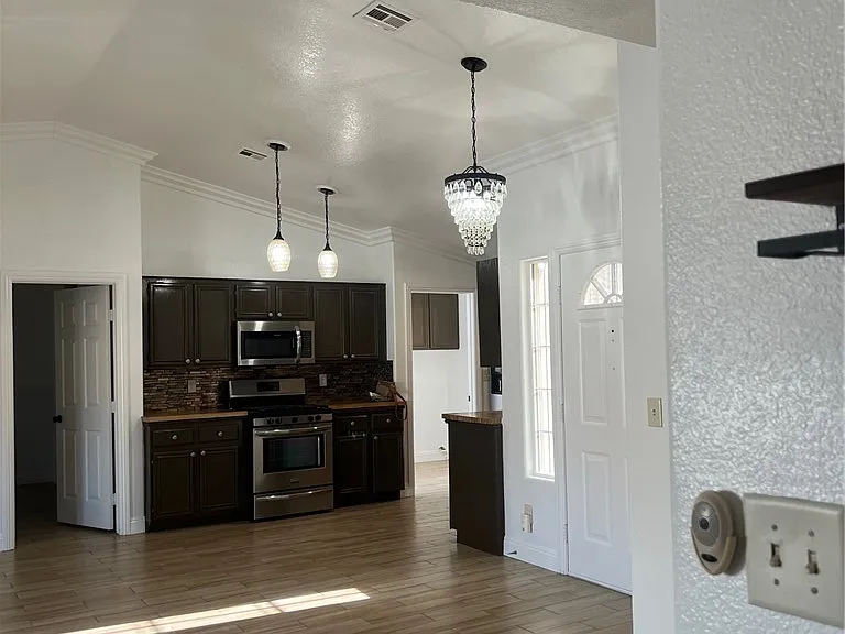 5412 Lavender Ct — Photo 5