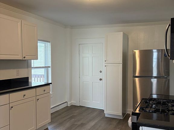 2nd image of 10-12 Rockdale Ave #2