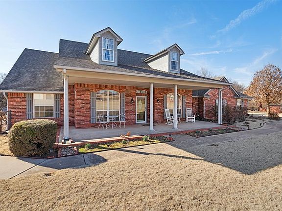 2nd image of 5 Loblolly Ln