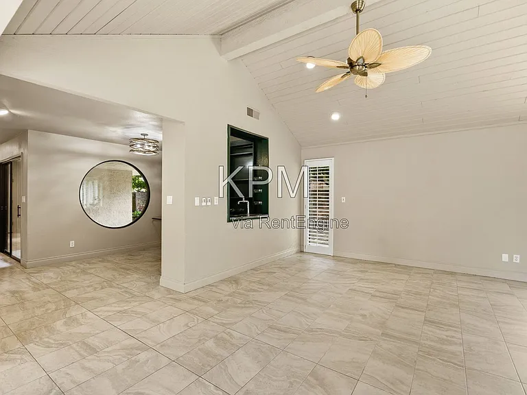 3342 Cove Cir — Photo 43