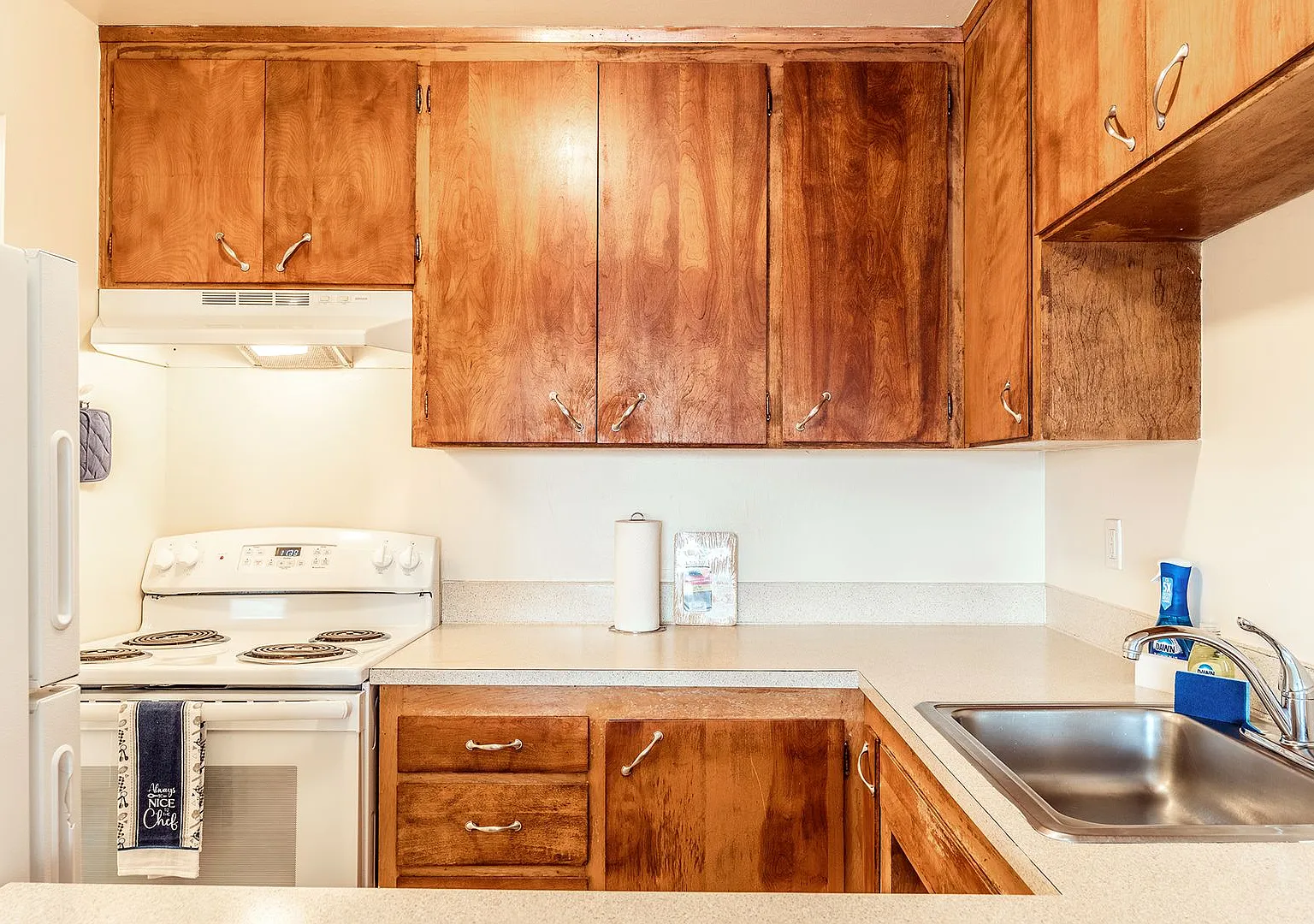 Cambridge Manor Apartments — Photo 2