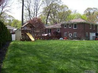 18 Louisa Ct, Northport, NY 11768