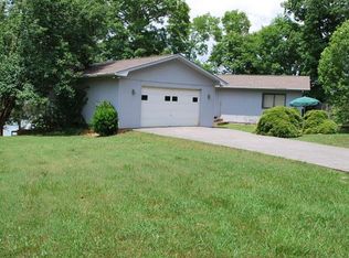 1963 Bootbluff Trl, Dandridge, TN 37725