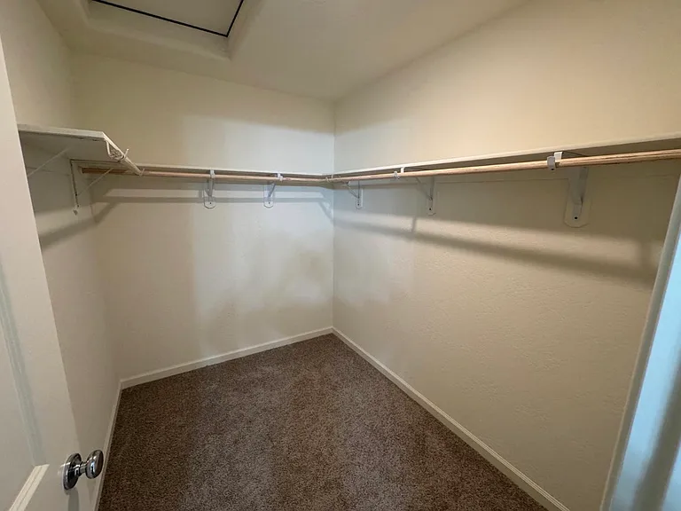 861 N Ocean St — Photo 13