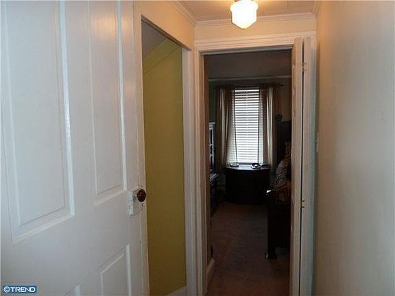5th image of 258 Morris St