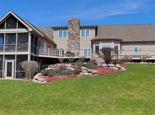 1301 Masters Rd, Lake Geneva, WI 53147