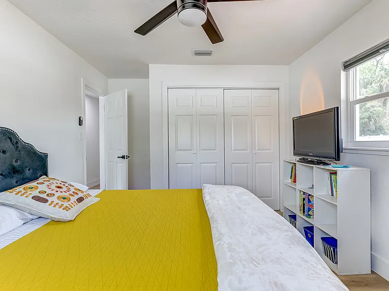 1800 Augustine Dr — Photo 12