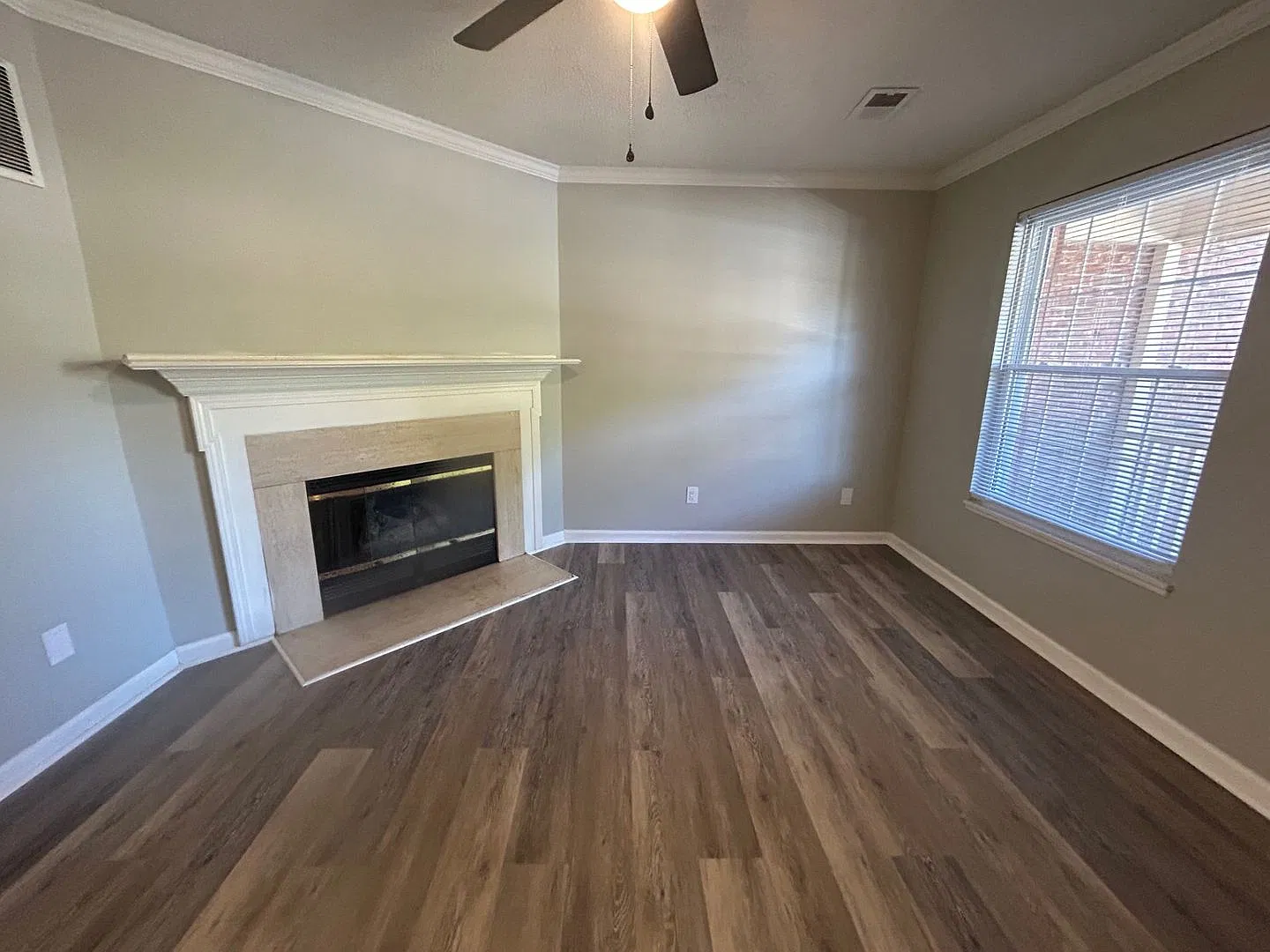 West Columbia Townhome Convenient To Airport, Lexington, and Downtown Columbia — Photo 4