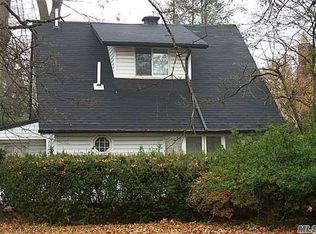 419 Birch St, West Hempstead, NY 11552