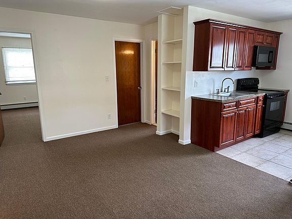 4th image of 44 Jackson Ave