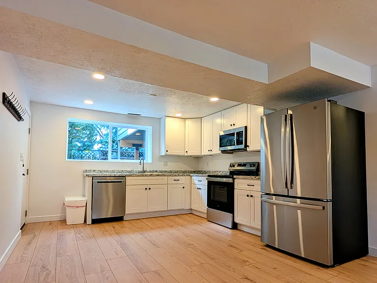 2365 E Campus Dr — Photo 1