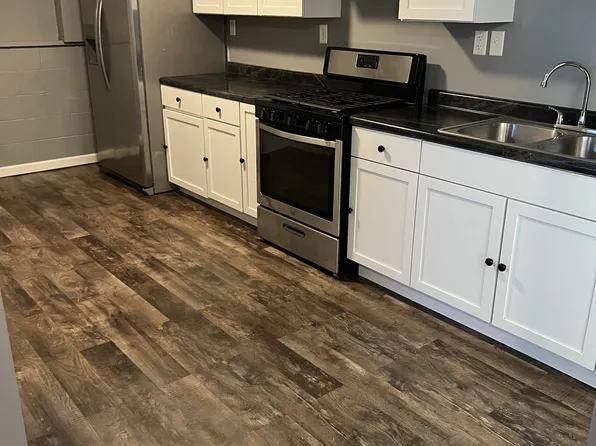 301 W Maple St, Chillicothe, IL