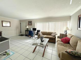 15685 SW 84th Ter APT 801, Miami, FL 33193