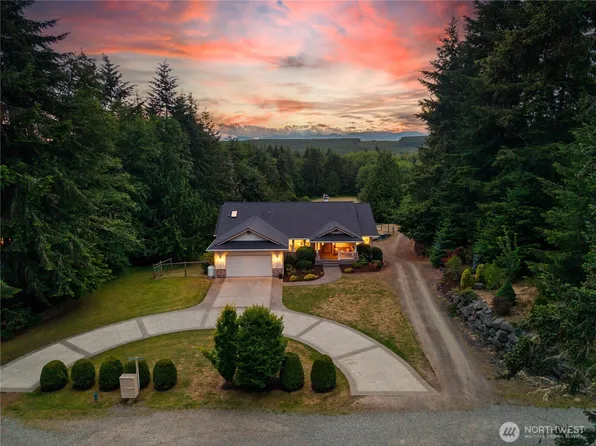 27581 Heavenly Place NE, Kingston, WA 98346
