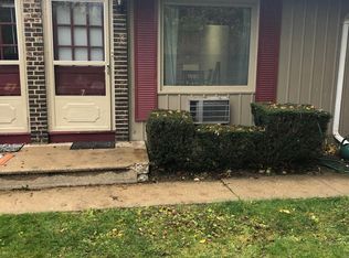 230 Maple APT 2, Cedar Springs, MI 49319