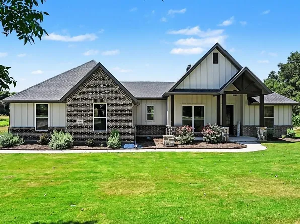 606 Central Rd, Weatherford, TX 76088