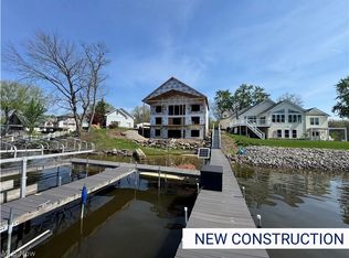 1296 NE River Rd, Lake Milton, OH 44429