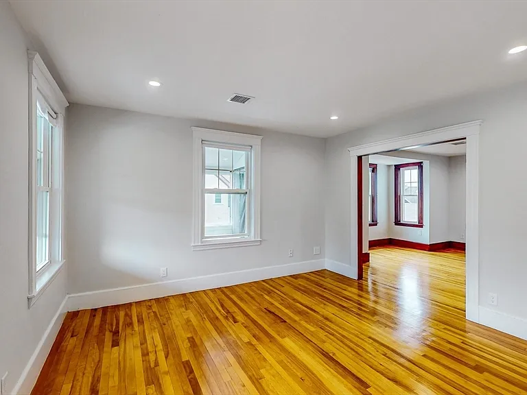 20 Harrington St #2 — Photo 14
