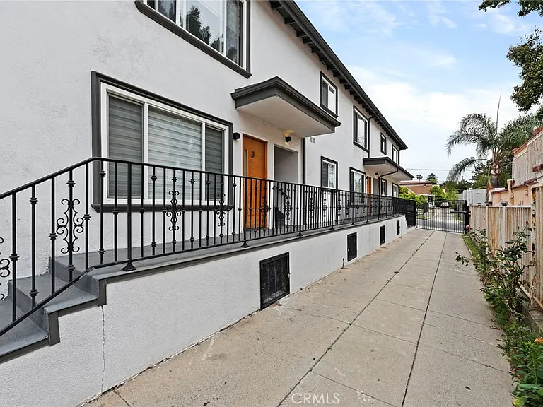 2027 Vista Del Mar St #3 — Photo 18