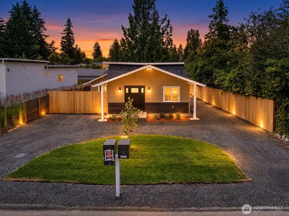 3122 Oas Drive W, University Place, WA 98466
