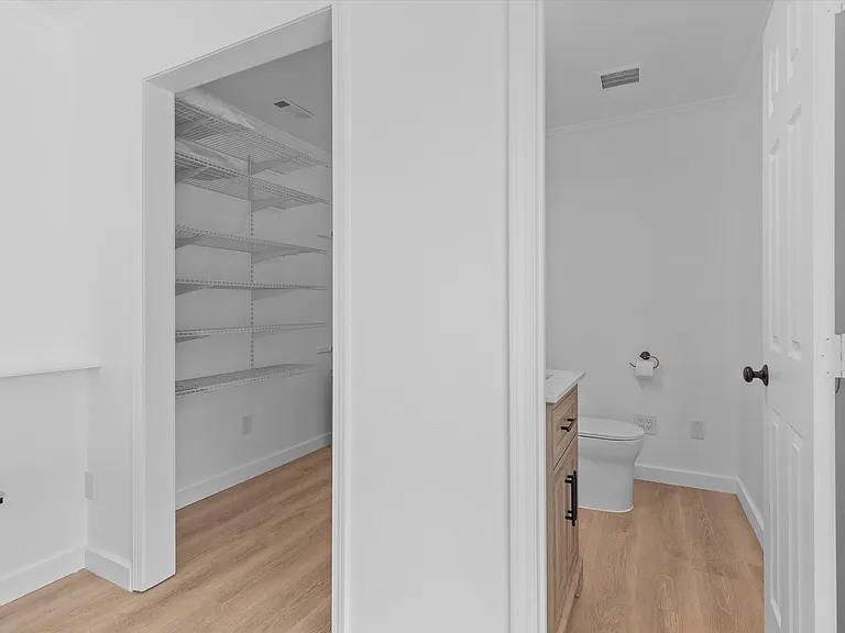 10801 Harvestwood Dr — Photo 22