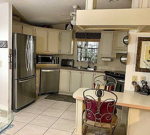 2nd image of 609 Mandarin Orange Ct