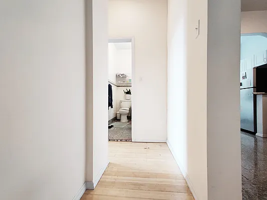 Rented by Sovereign Associates | media 11