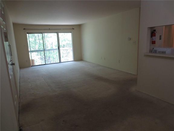 3rd image of 378 McDowell Dr #378