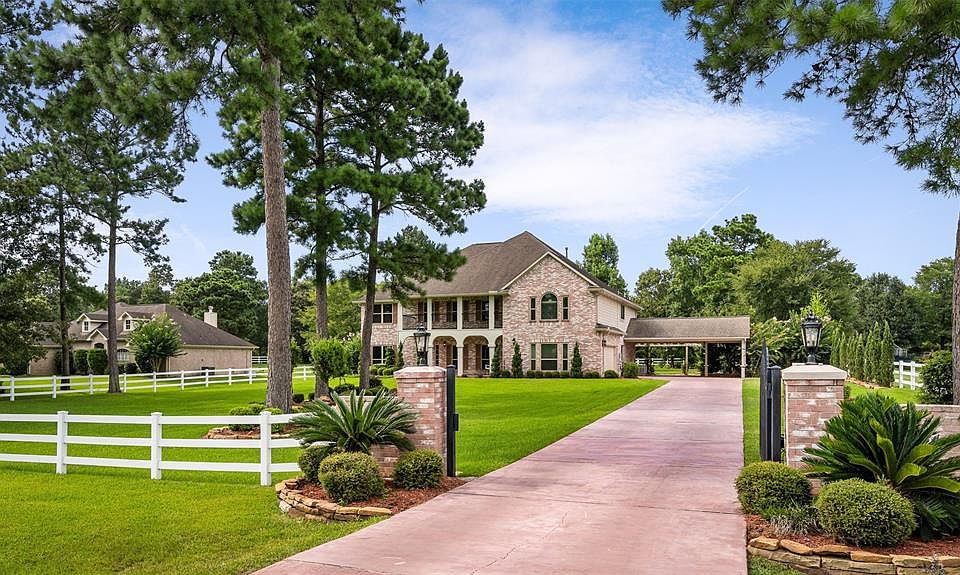 1st image of 9047 Grand Lake Estates Dr