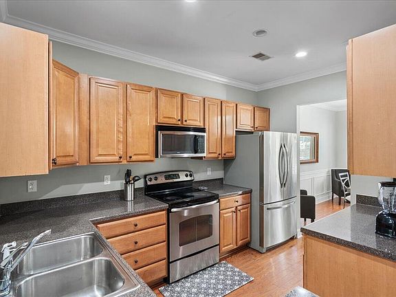 5th image of 2924 Sugarberry Ln