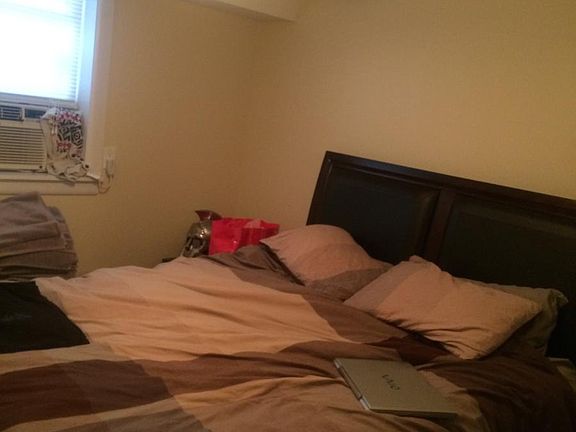 4th image of 979 Oceanfront St APT 6