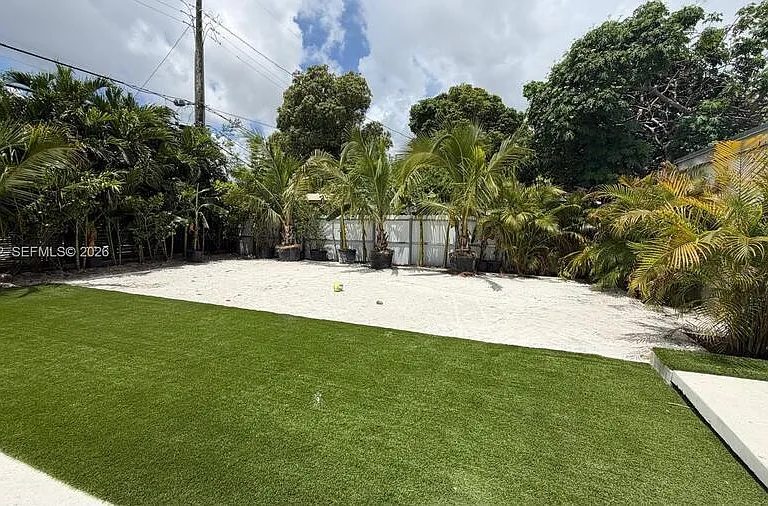 3800 NW 12th St — Photo 5