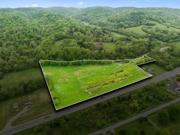 3904 Highway 31 E, Bethpage, TN 37022