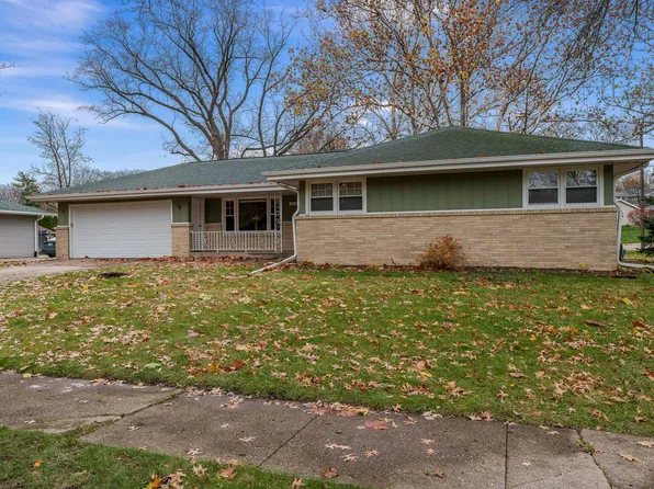 411 Fairview Blvd, Rockford, IL 61107