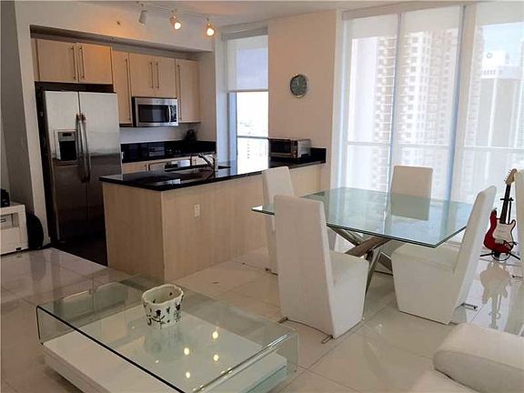 5th image of 1111 SW 1st Ave APT 2620-N