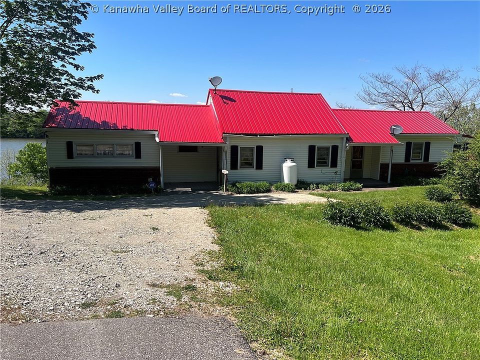 1st image of 90 River Ln