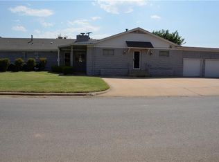1901 N Hudson St, Altus, OK 73521