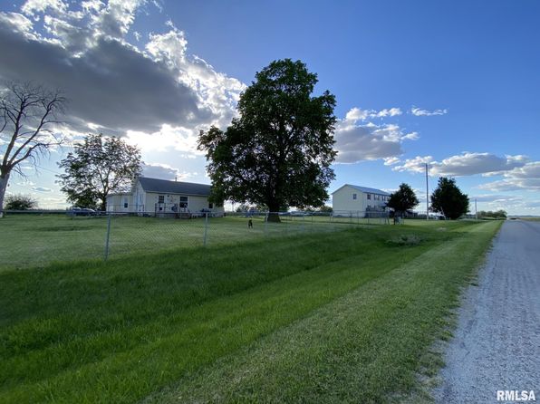 734 & 736 S 80th St, Roseville, IL 61473