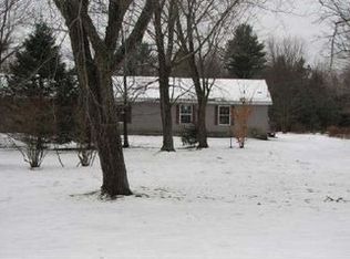 557 Wilson St, Spring Lake, MI 49456