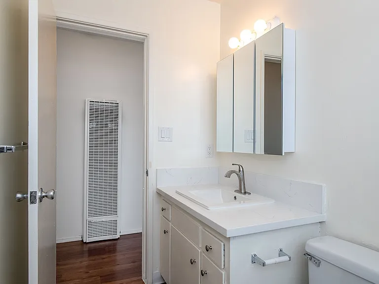 1256 Boynton St — Photo 19