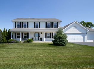 130 Sherman Ln, Poplar Grove, IL 61065