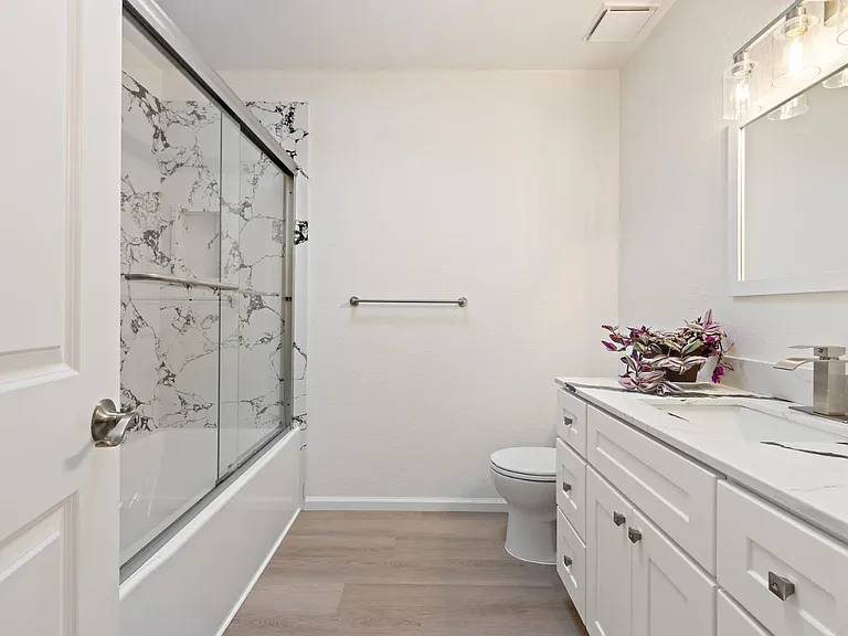 1577 Drake Dr — Photo 12